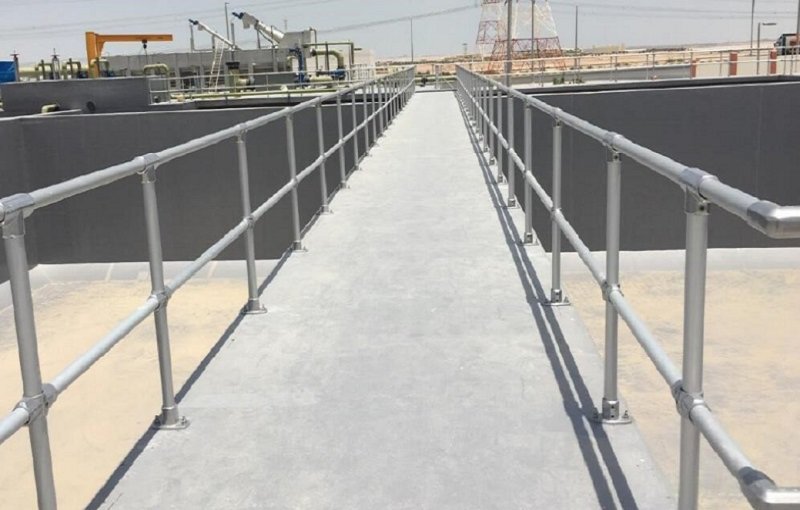 工厂车间机器设备安全护栏与仓库货架叉车防撞栏杆 - 新百安